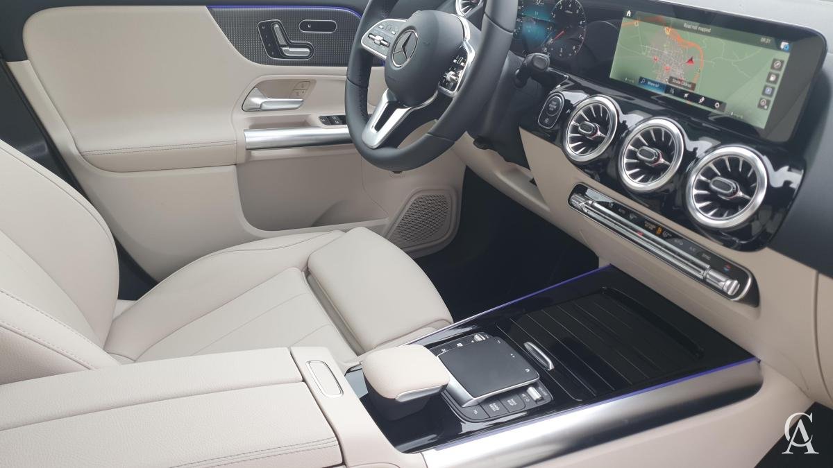 MERCEDES-BENZ GLA 200 4Matic