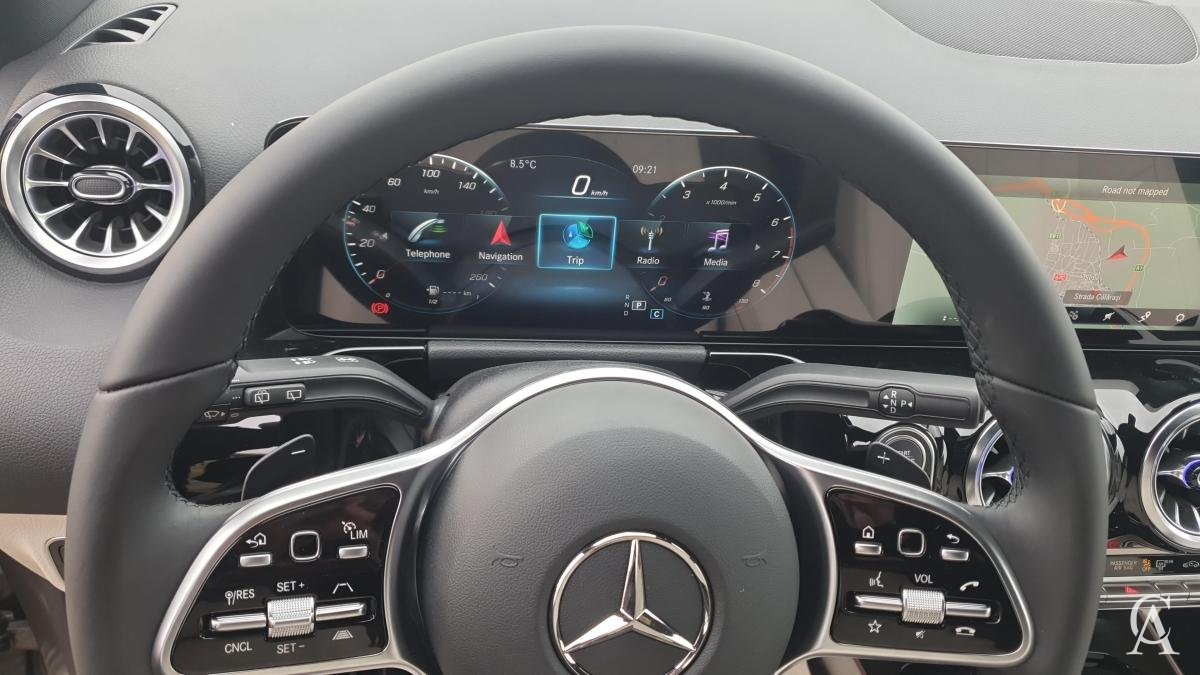 MERCEDES-BENZ GLA 200 4Matic