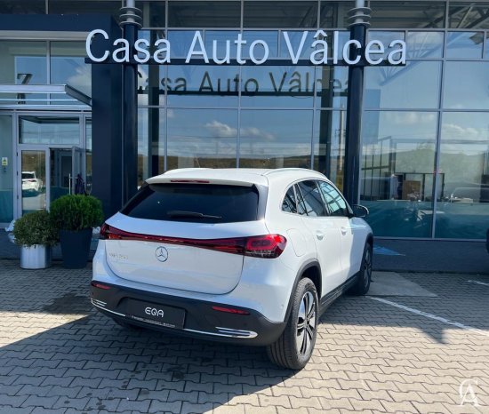 MERCEDES-BENZ EQA 250
