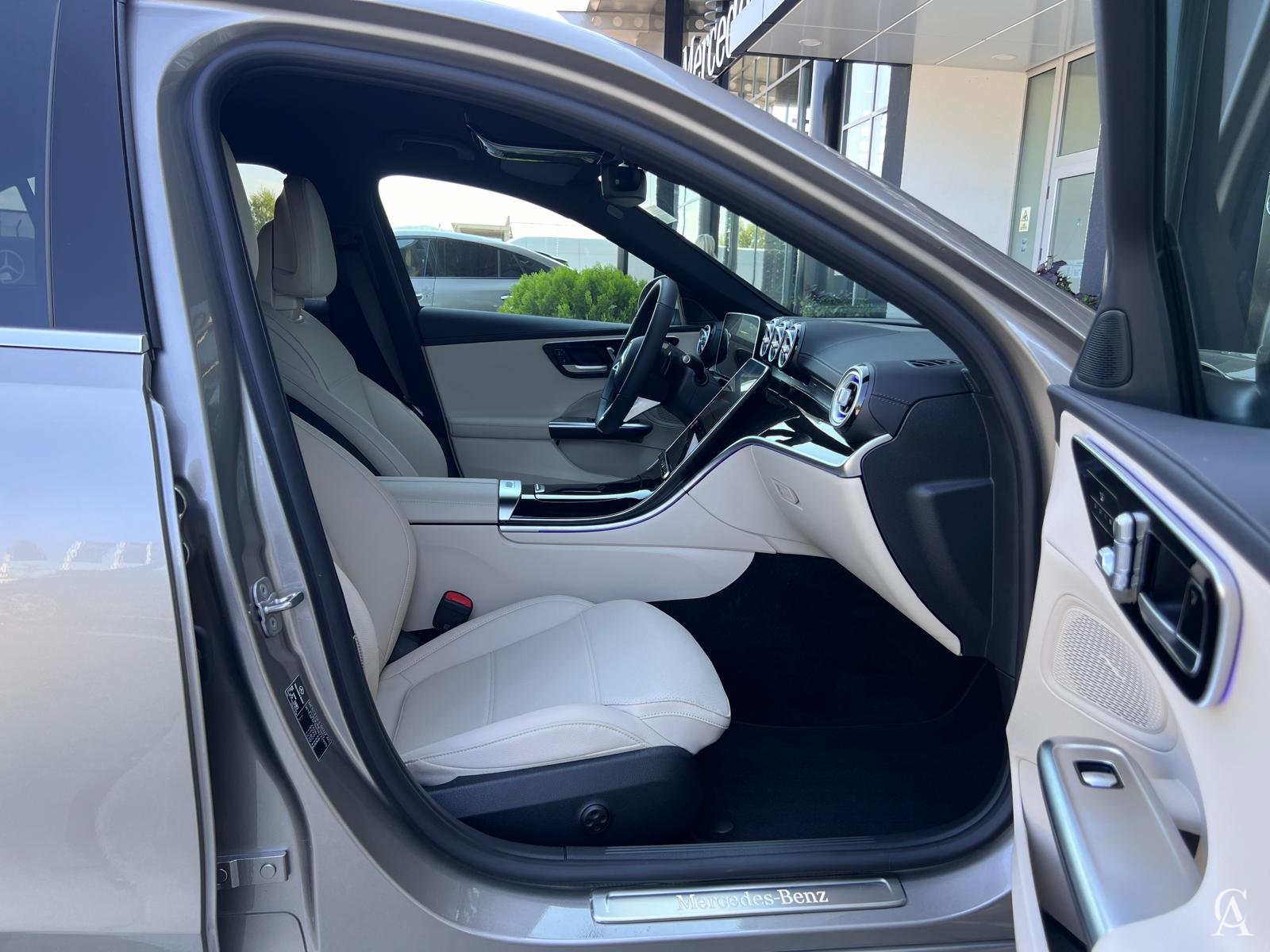 MERCEDES-BENZ C 220 d 4MATIC Limuzina