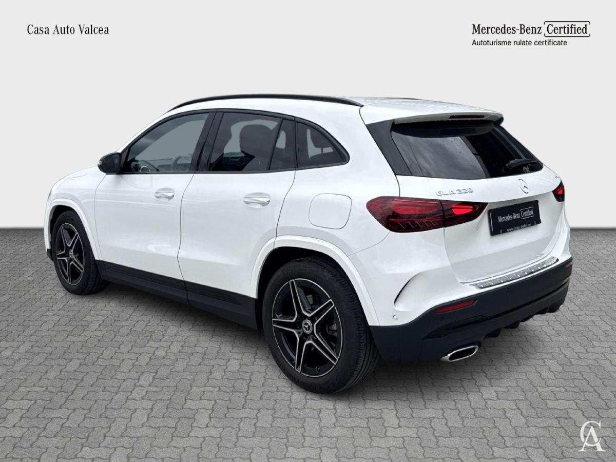 MERCEDES-BENZ GLA 220 4MATIC