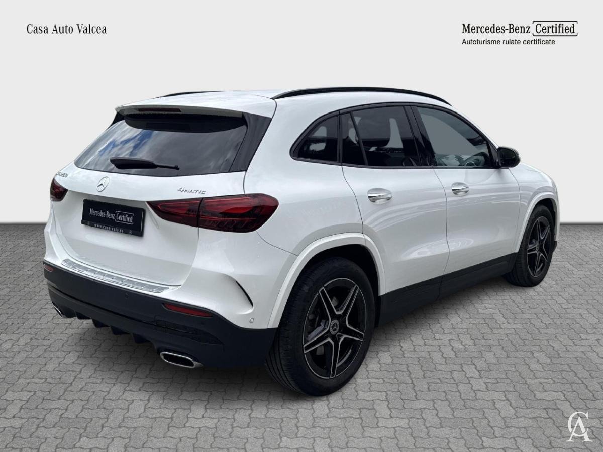 MERCEDES-BENZ GLA 220 4MATIC