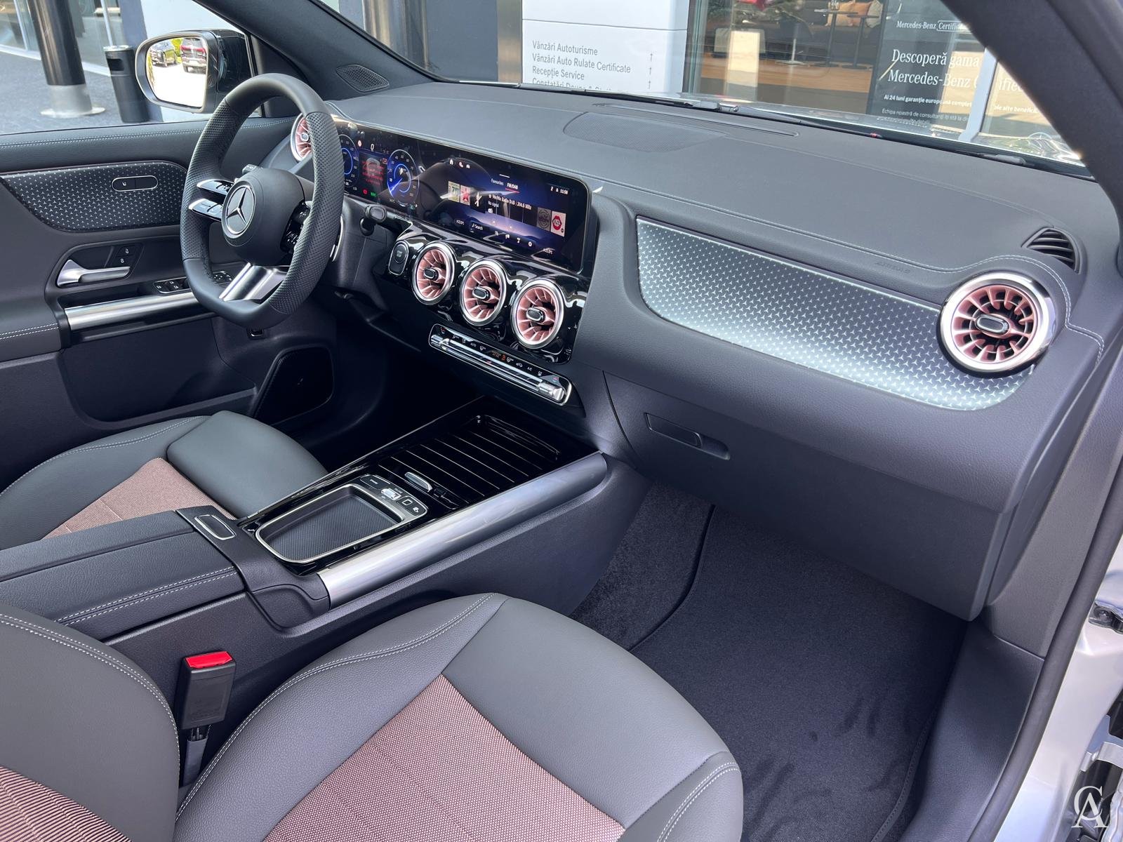 MERCEDES-BENZ EQA 250 +
