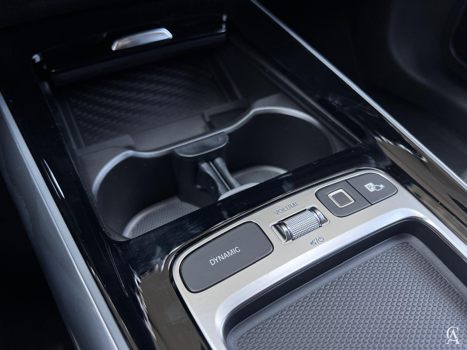 MERCEDES-BENZ EQA 250 +