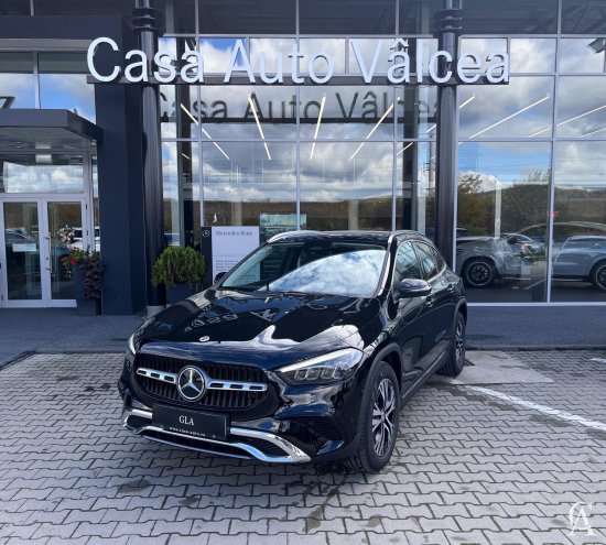 MERCEDES-BENZ GLA 180