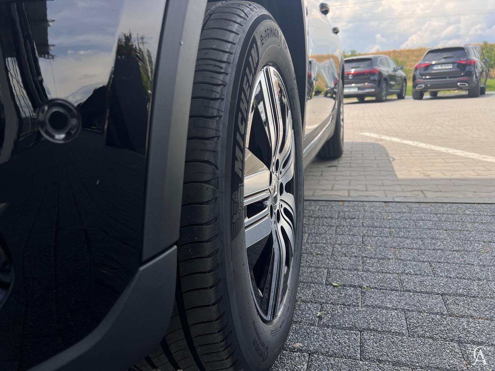 MERCEDES-BENZ EQA 250 +