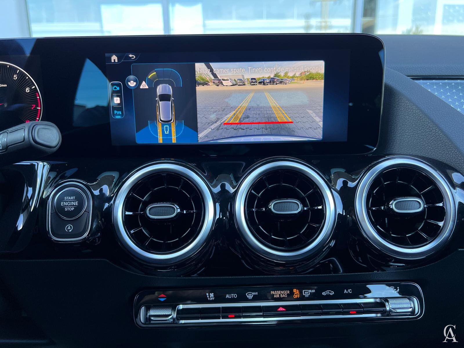 MERCEDES-BENZ GLA 180