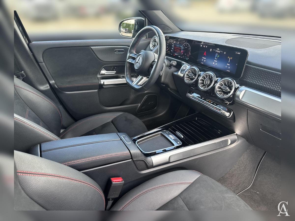 MERCEDES-BENZ GLB 220 4MATIC