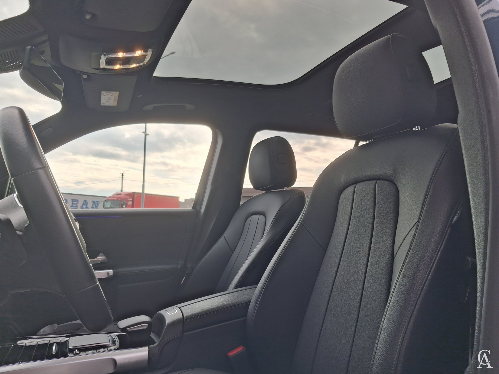 Mercedes-Benz GLB 200d 4M
