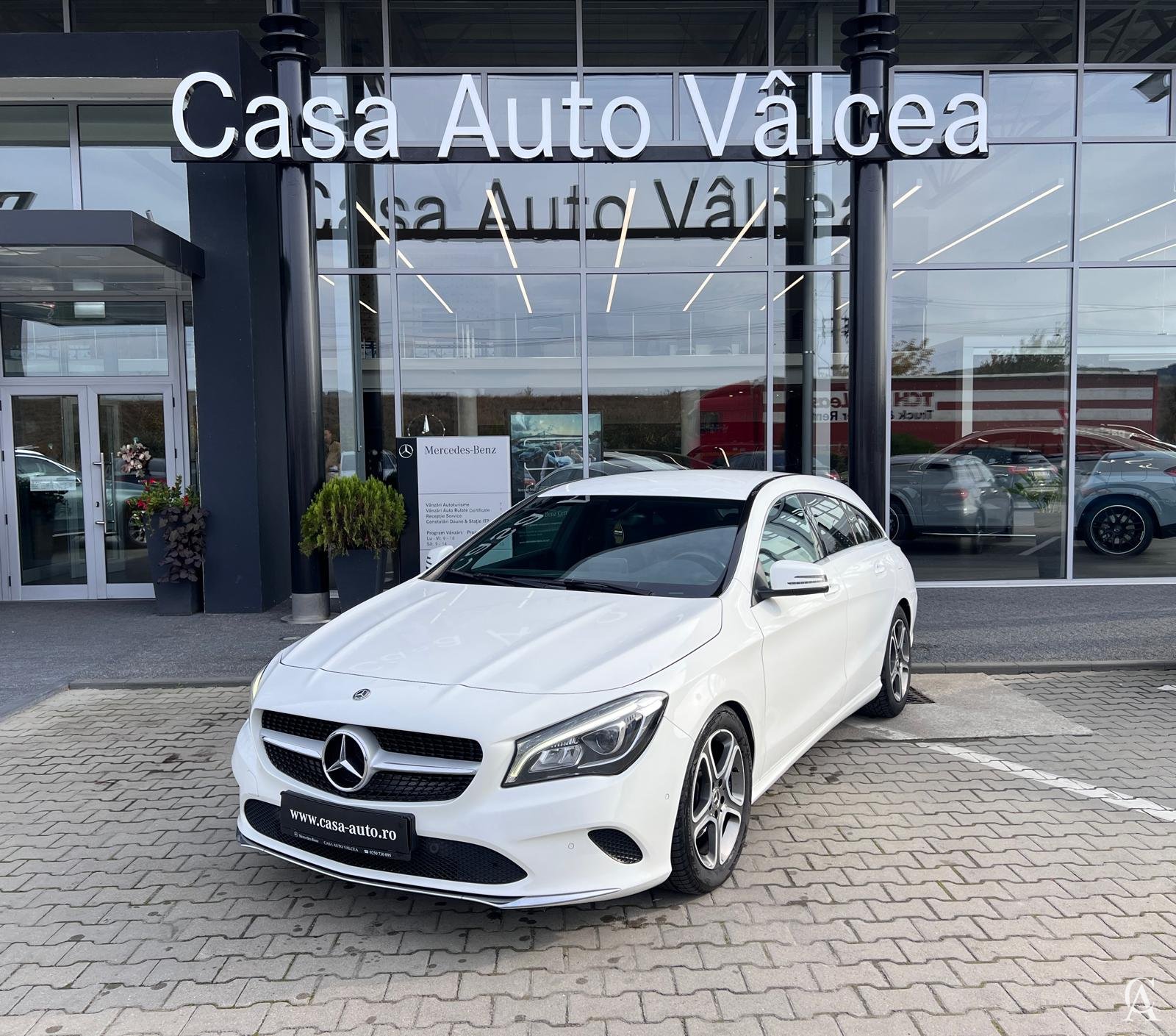 MERCEDES-BENZ CLA 200 Shooting Brake